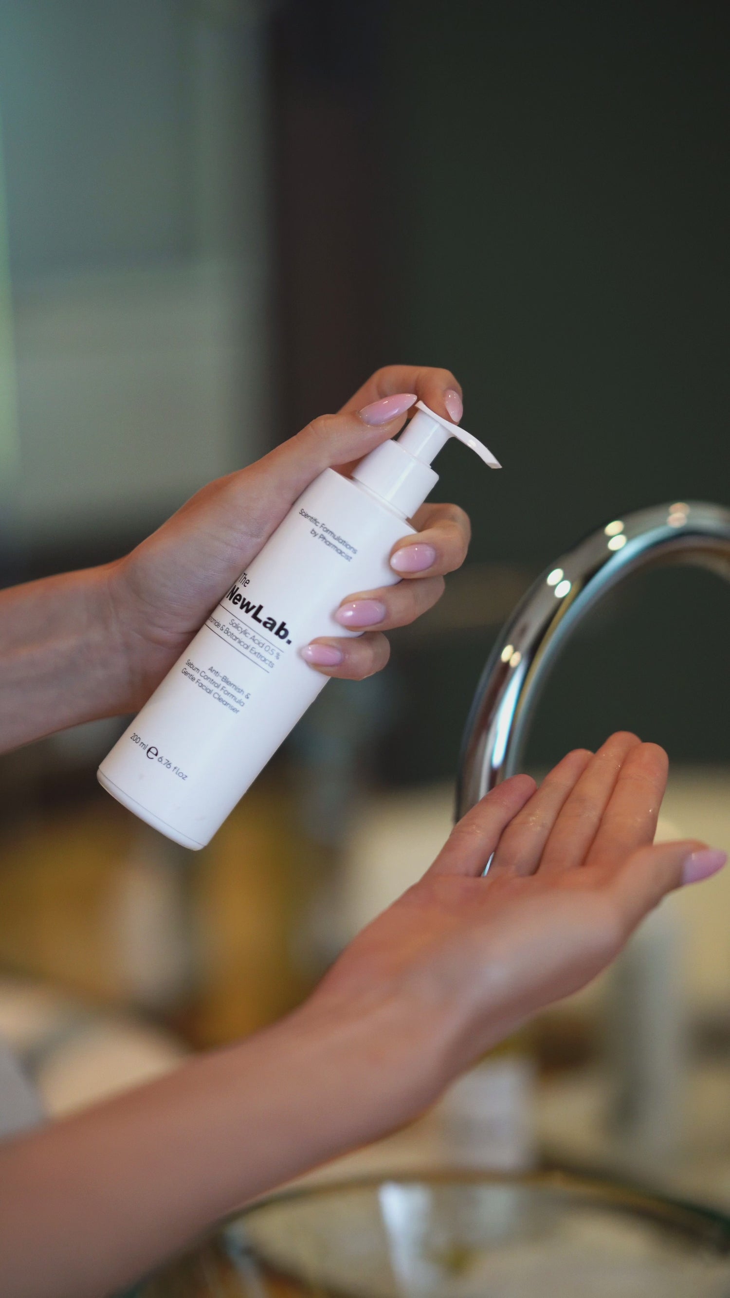 Akne Karşıtı & Sebum Kontrol Yüz Temizleyici 200 ml