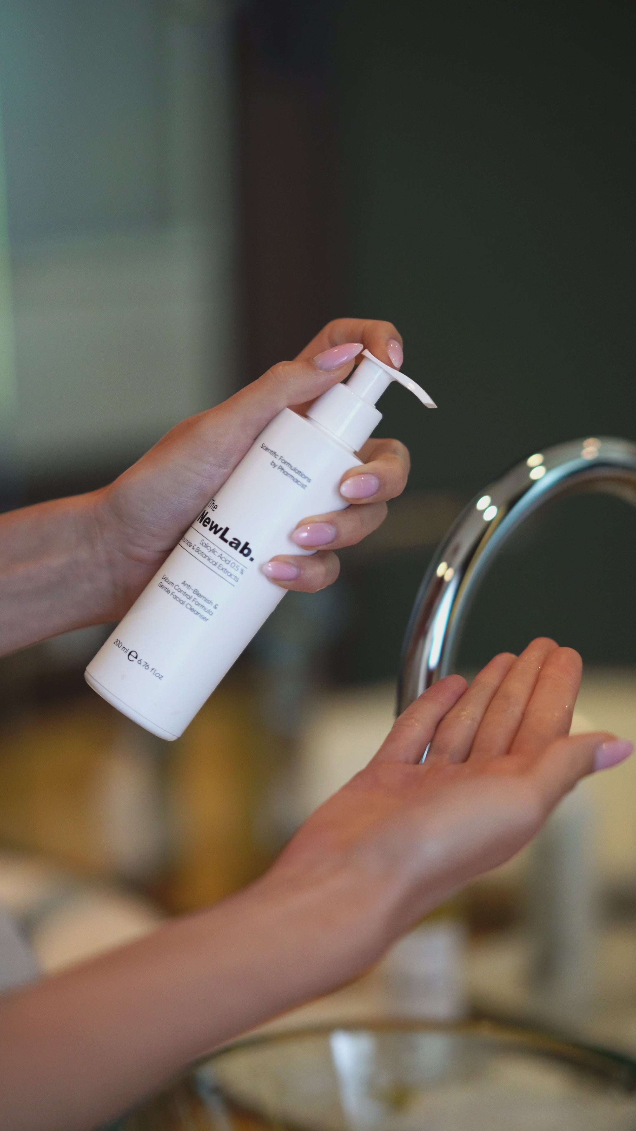 Akne Karşıtı & Sebum Kontrol Yüz Temizleyici 200 ml